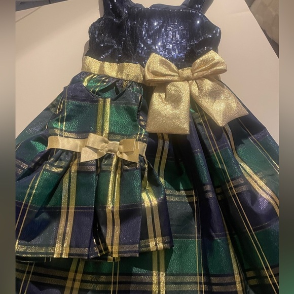 Bonnie Jean Girls (12) Navy Plaid Hi-Low Party Dress with Matching Doll Dress - Picture 4 of 15